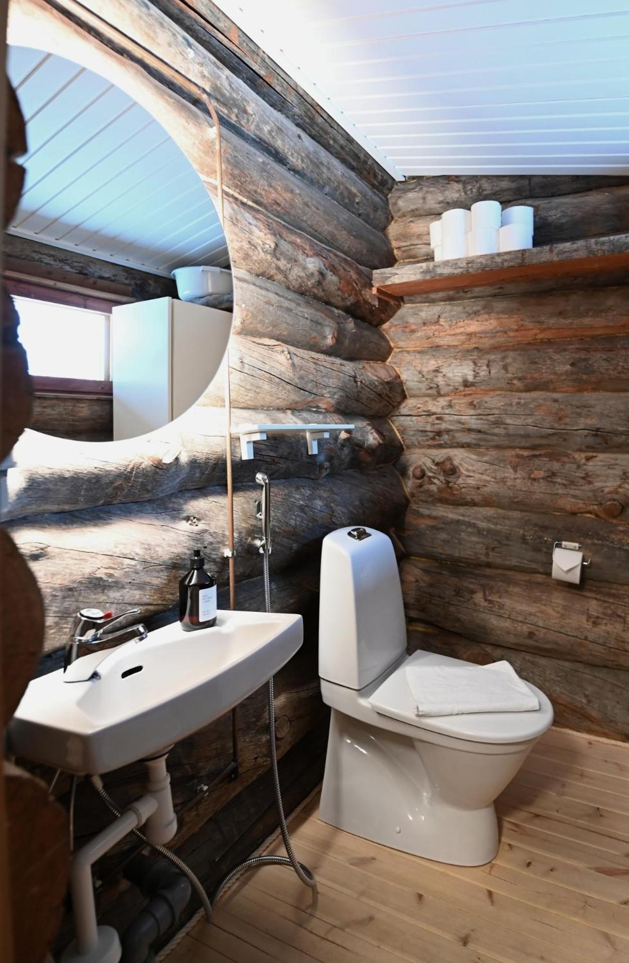 Classic Log Cabin Ski-In Ski-Out Levi Ngoại thất bức ảnh